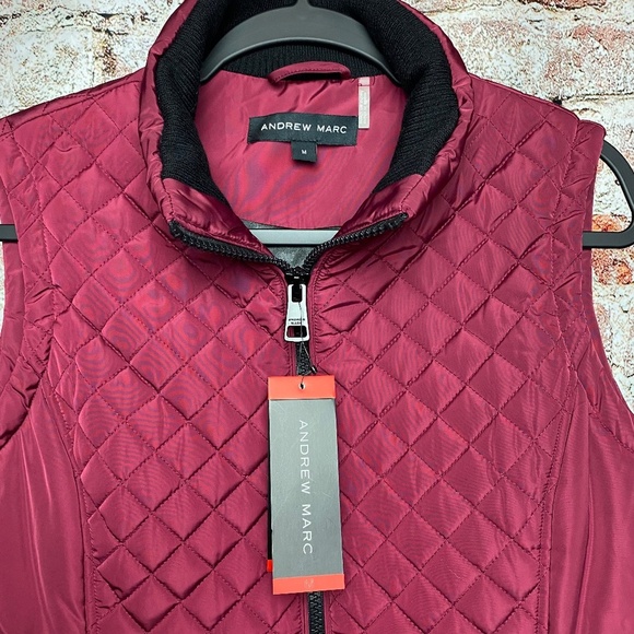 NWT Andrew Marc Womenʻs Quilted Puffer Vest Jacket Medium - Picture 3 of 16
